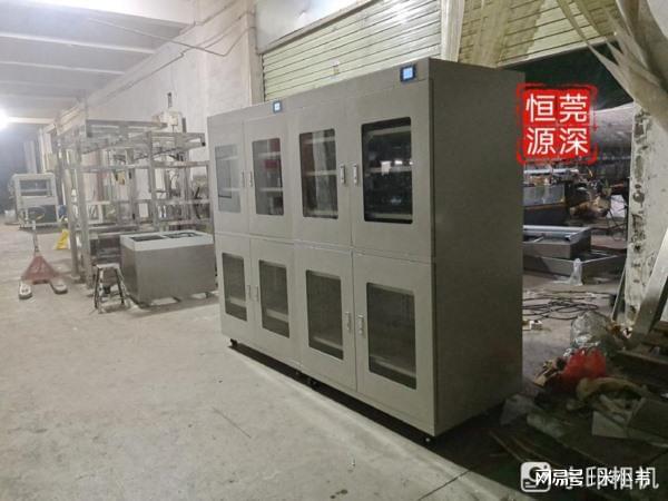 金年会展柜秘境：馆藏珍品保护者揭秘实木会展展柜的防护之道！(图3)